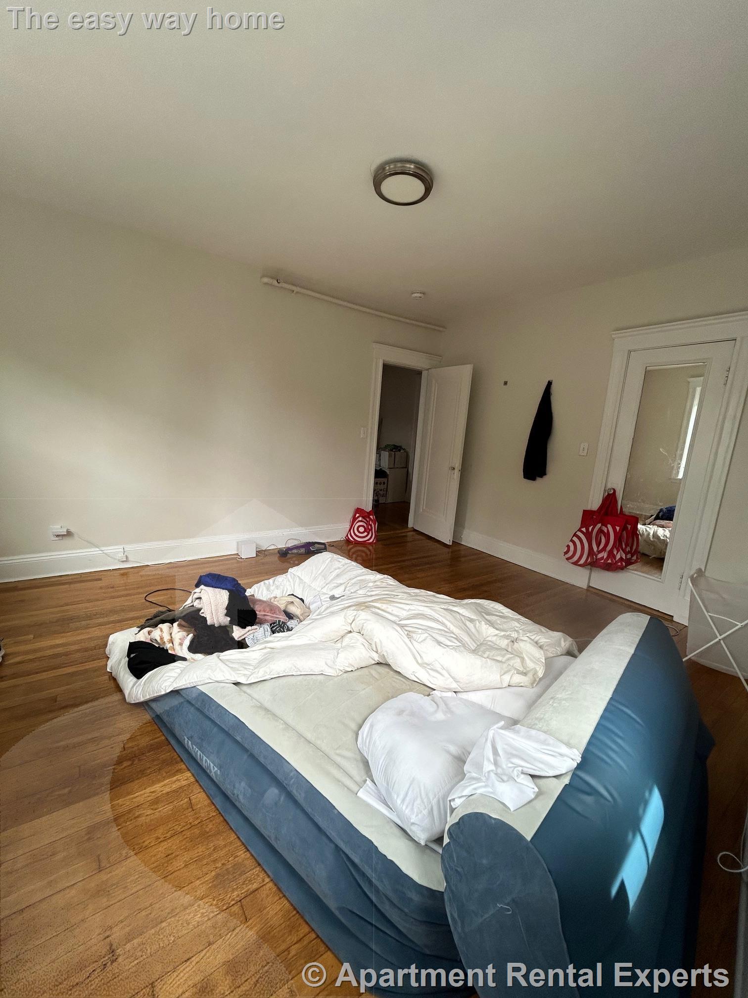 1558 Massachusetts Ave, Harvard Square