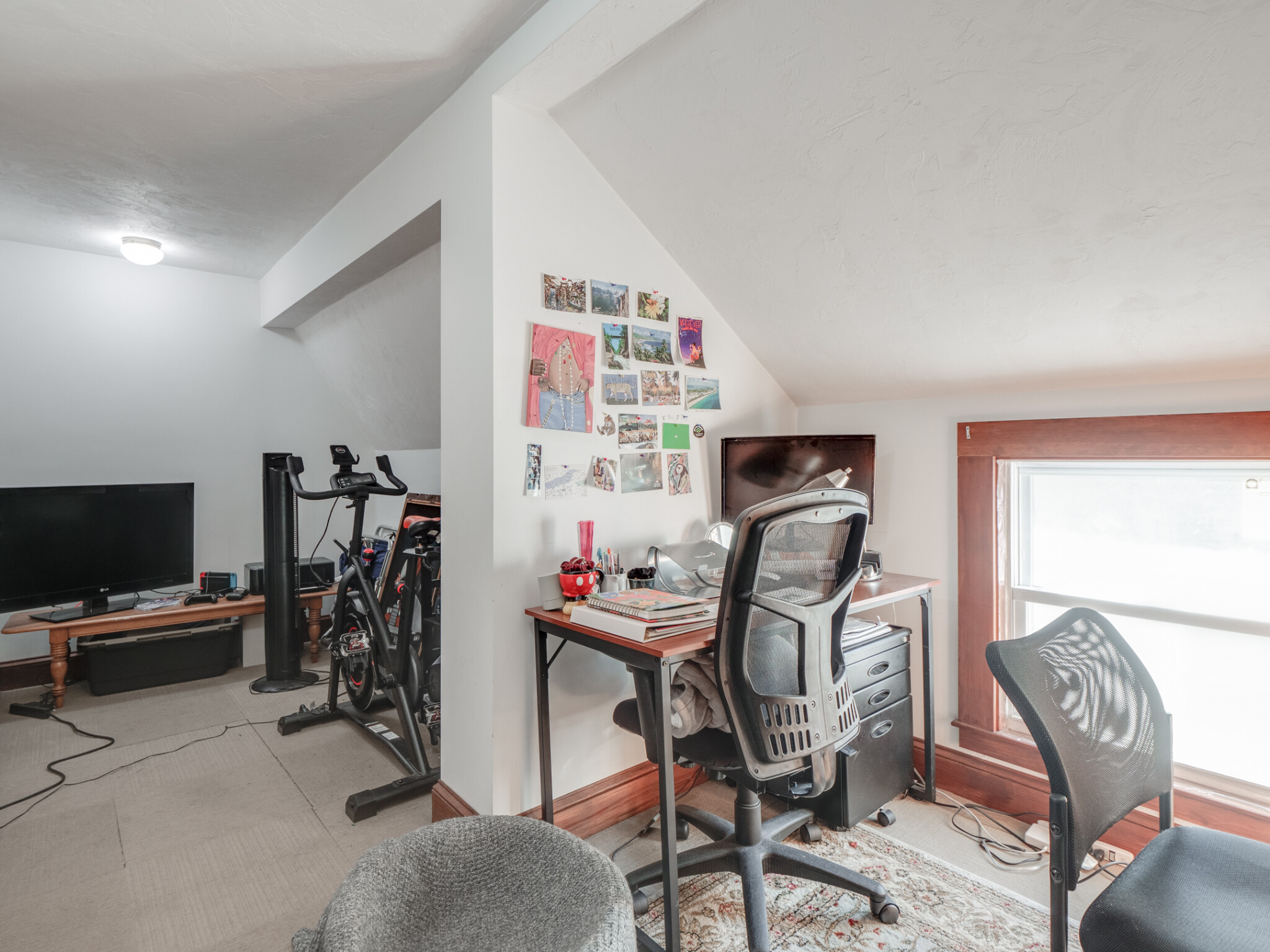 60 Powder House Boulevard, Tufts