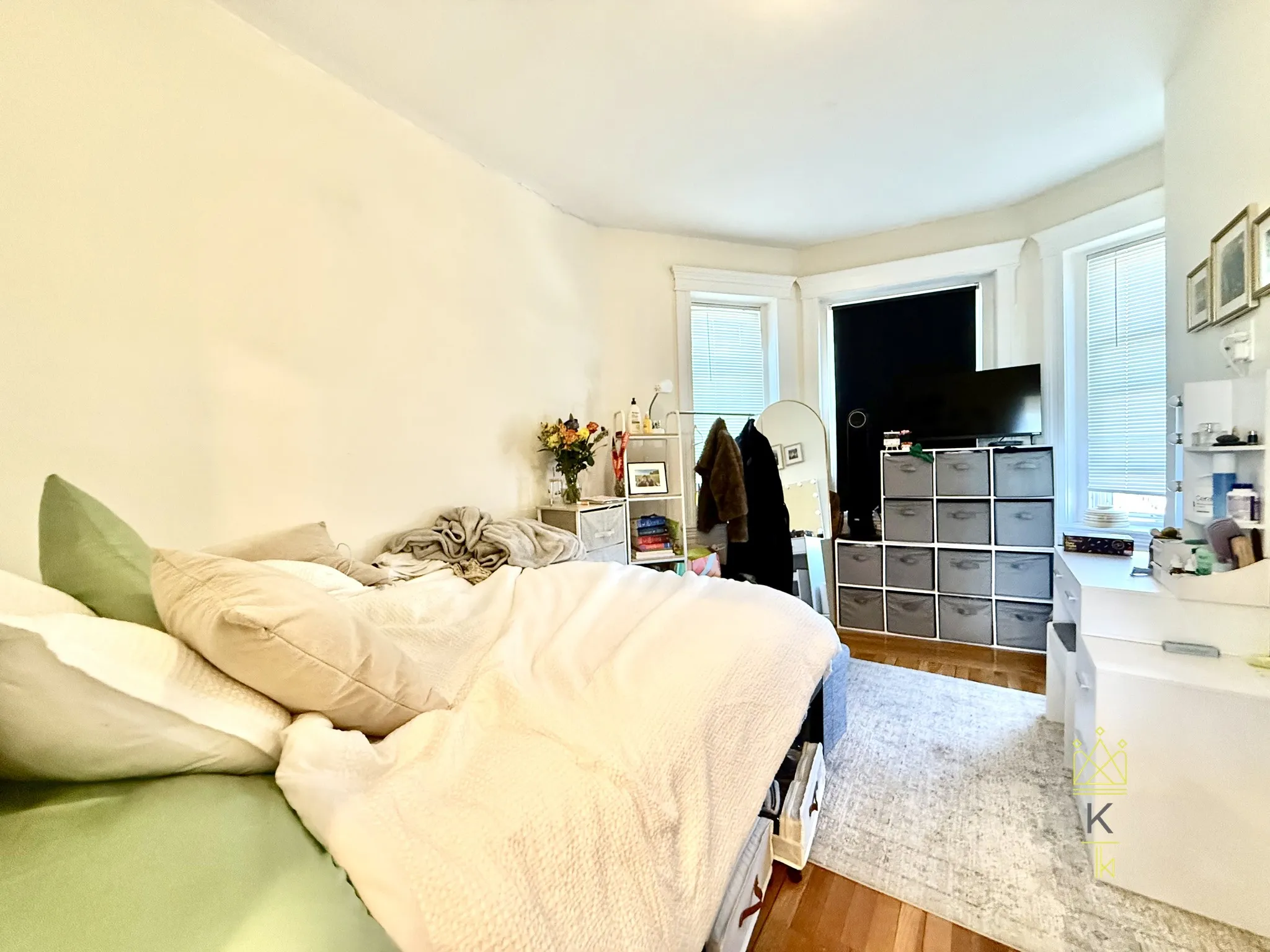 1872 Commonwealth Ave, Brighton