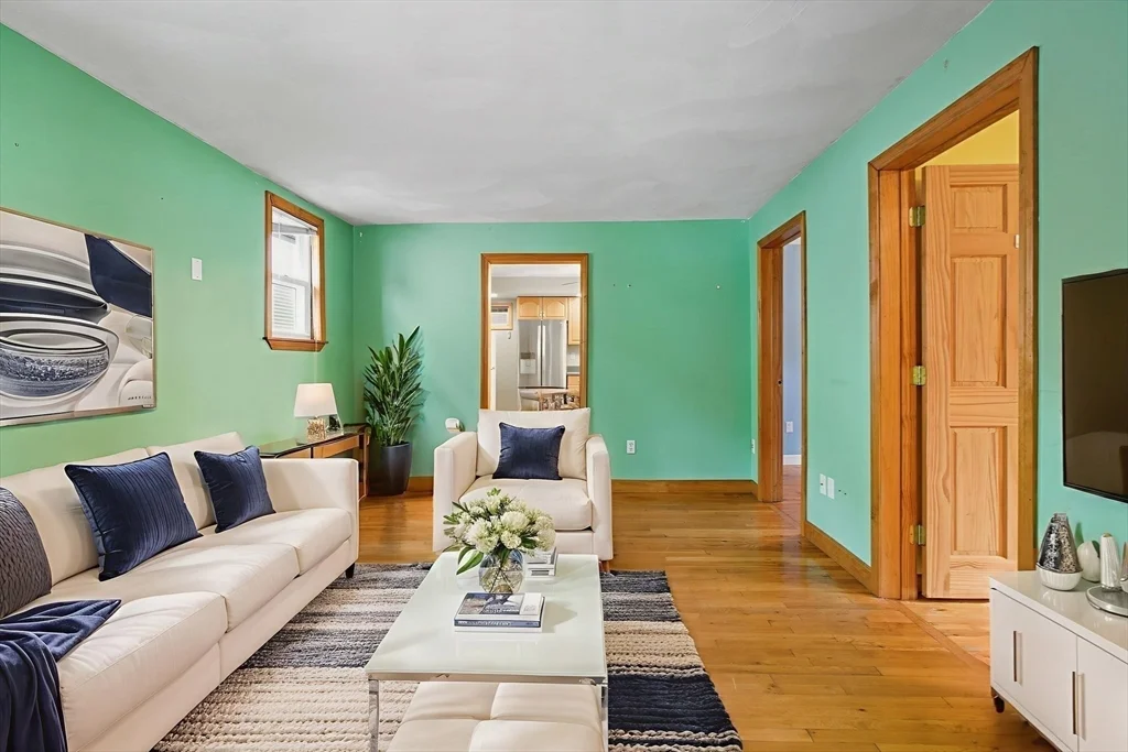 60 Haines St, Medford