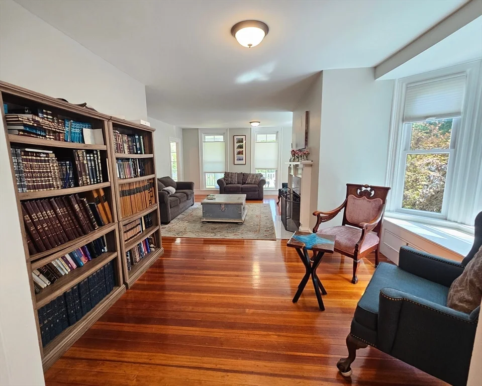 144 East St, Sharon
