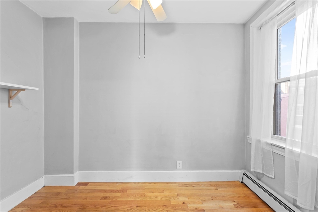 2 Powers Ct, North End