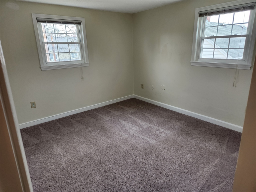 1028 Waverly St, Framingham