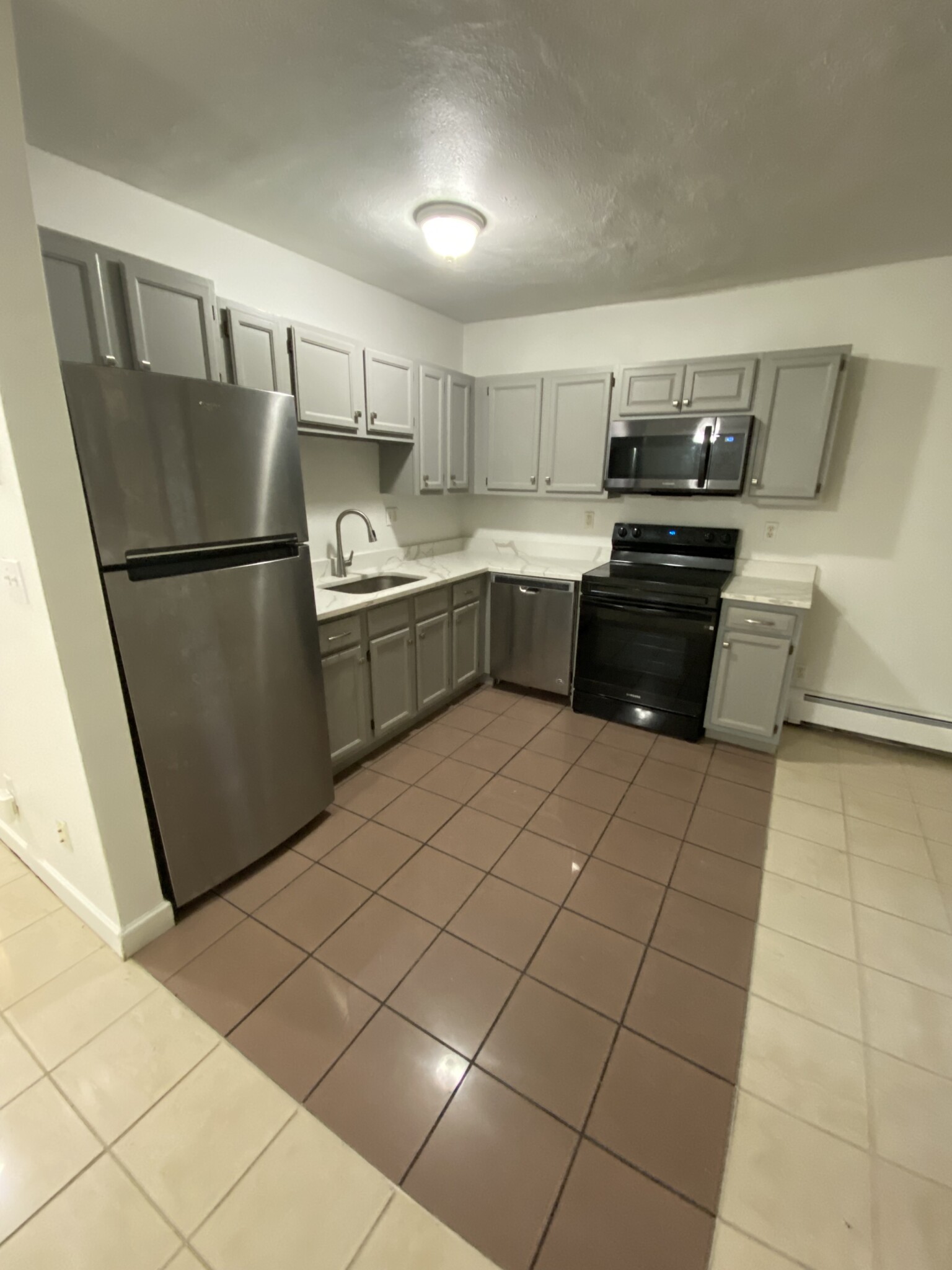 41 East Springfield, South End