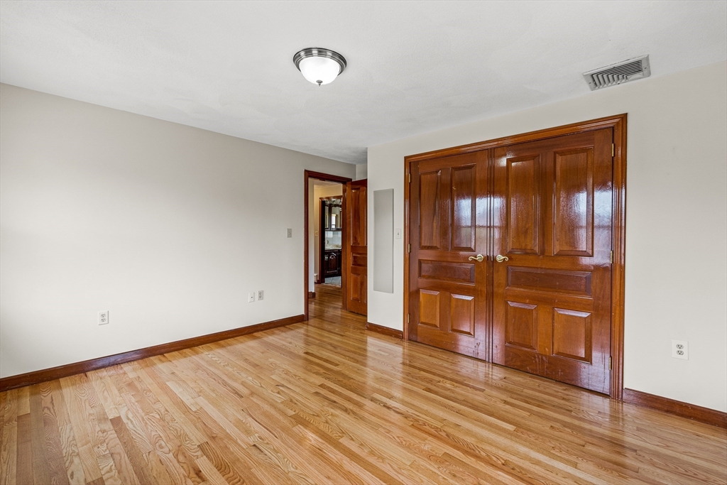 1 Via Marino, Medford