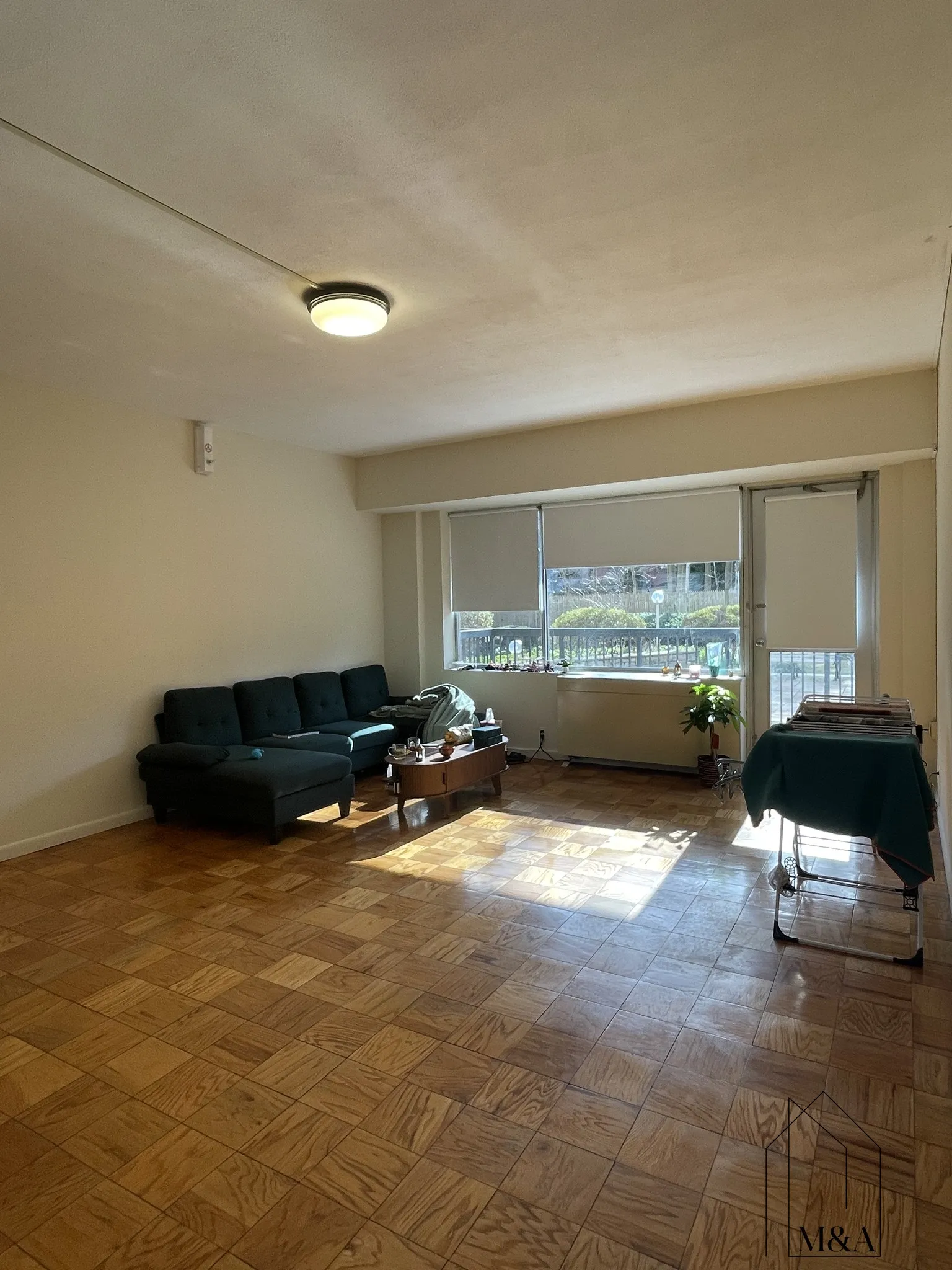 101 Monmouth St, Longwood