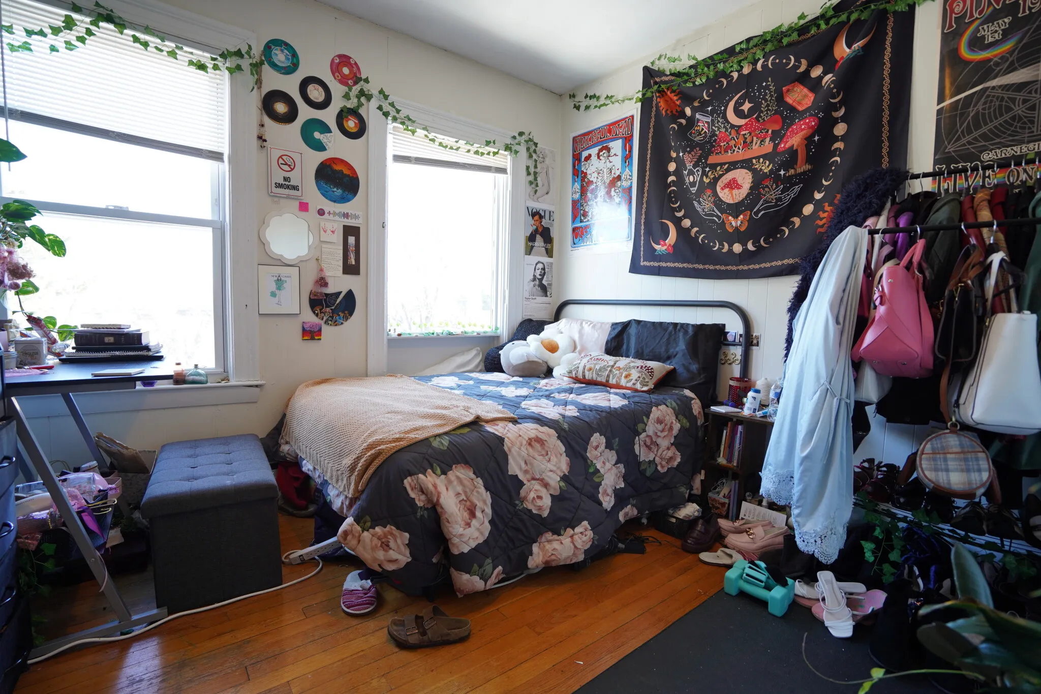 6 Ashford Ct, Allston