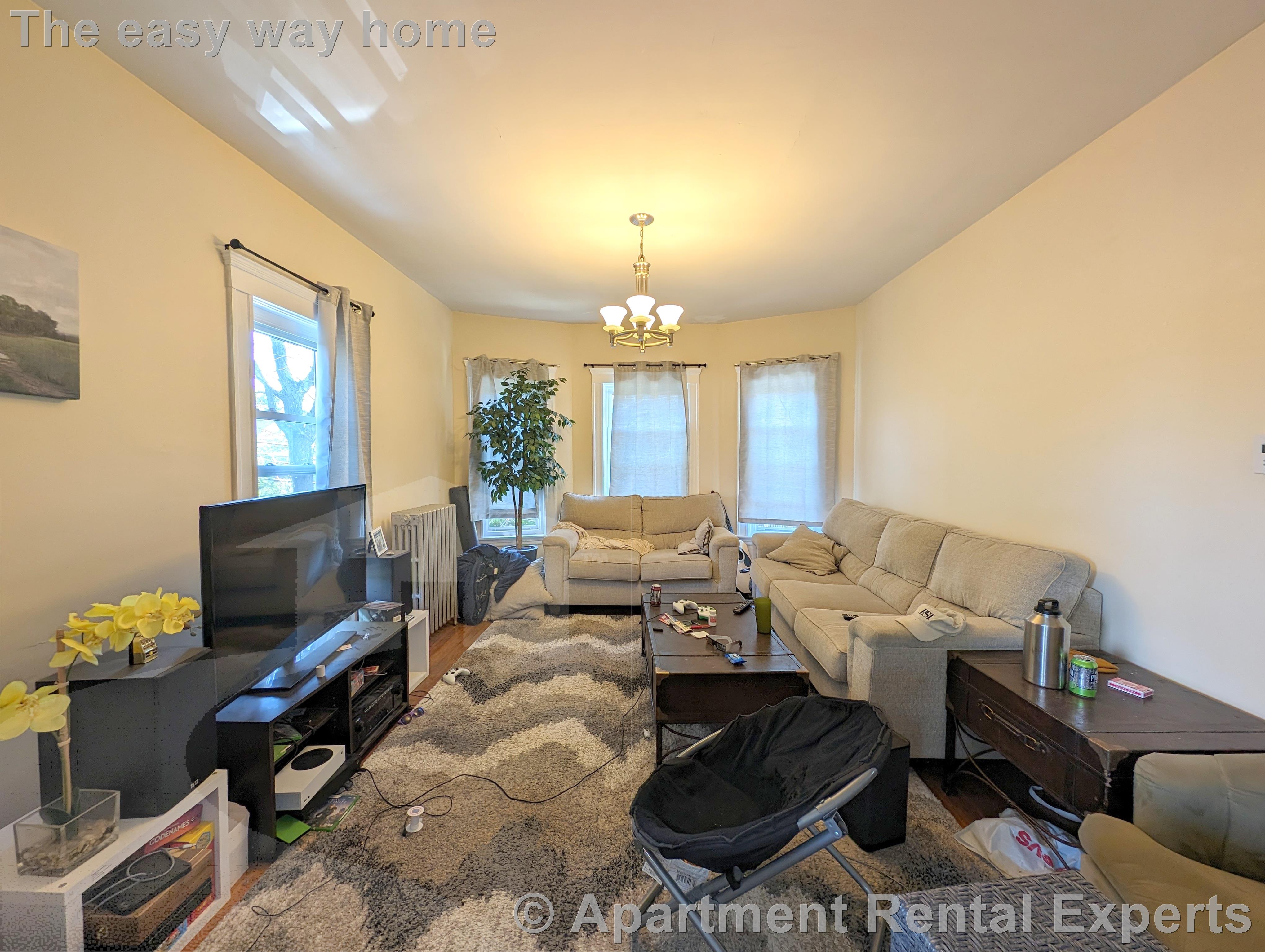 15 Paulina St, Davis Square