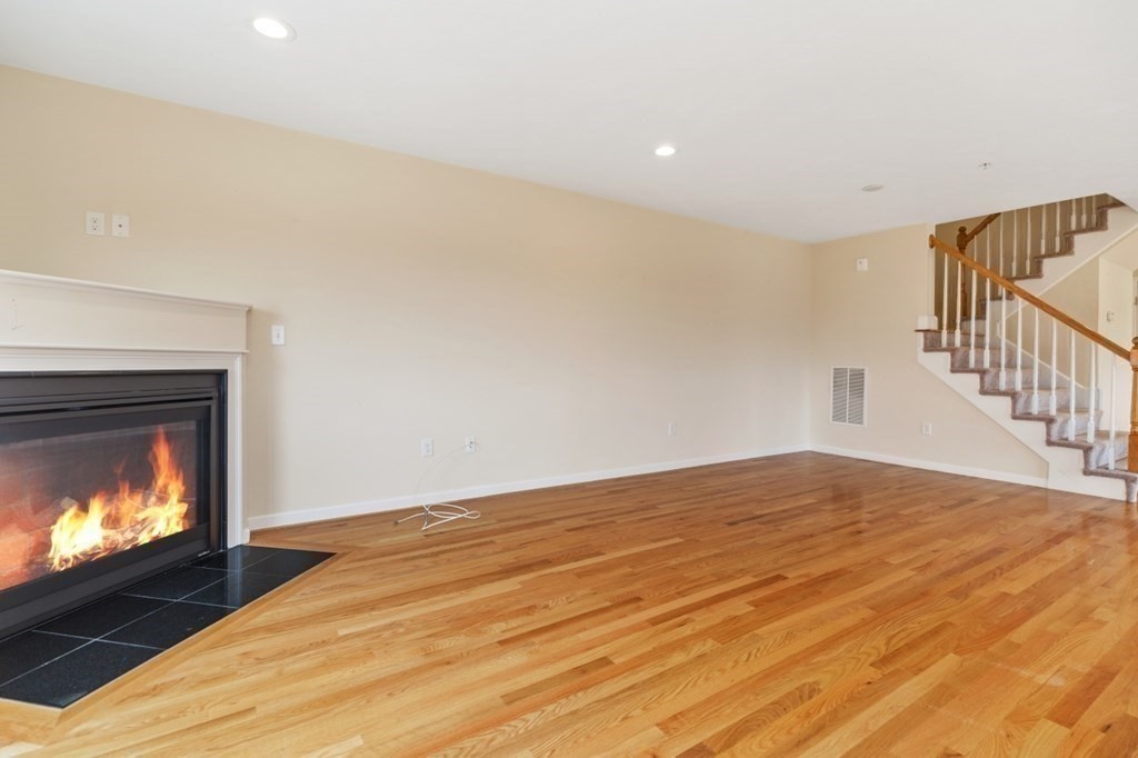 39 John Hancock Dr, Ashland