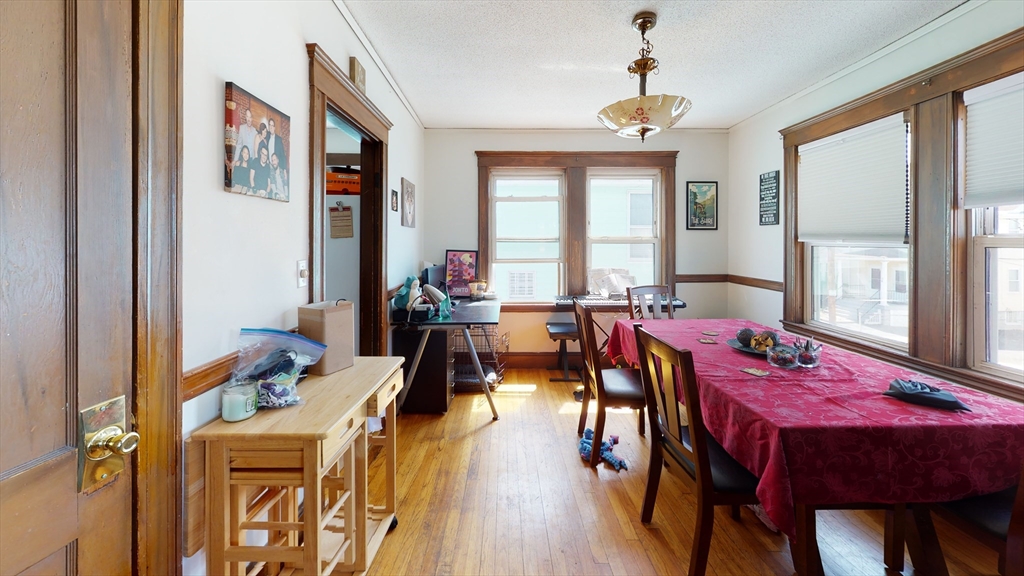 61 Putnam Rd, Somerville