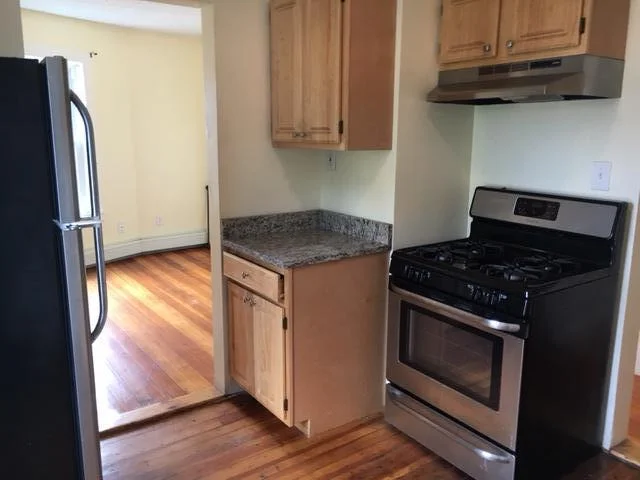 207 Broadway, Everett