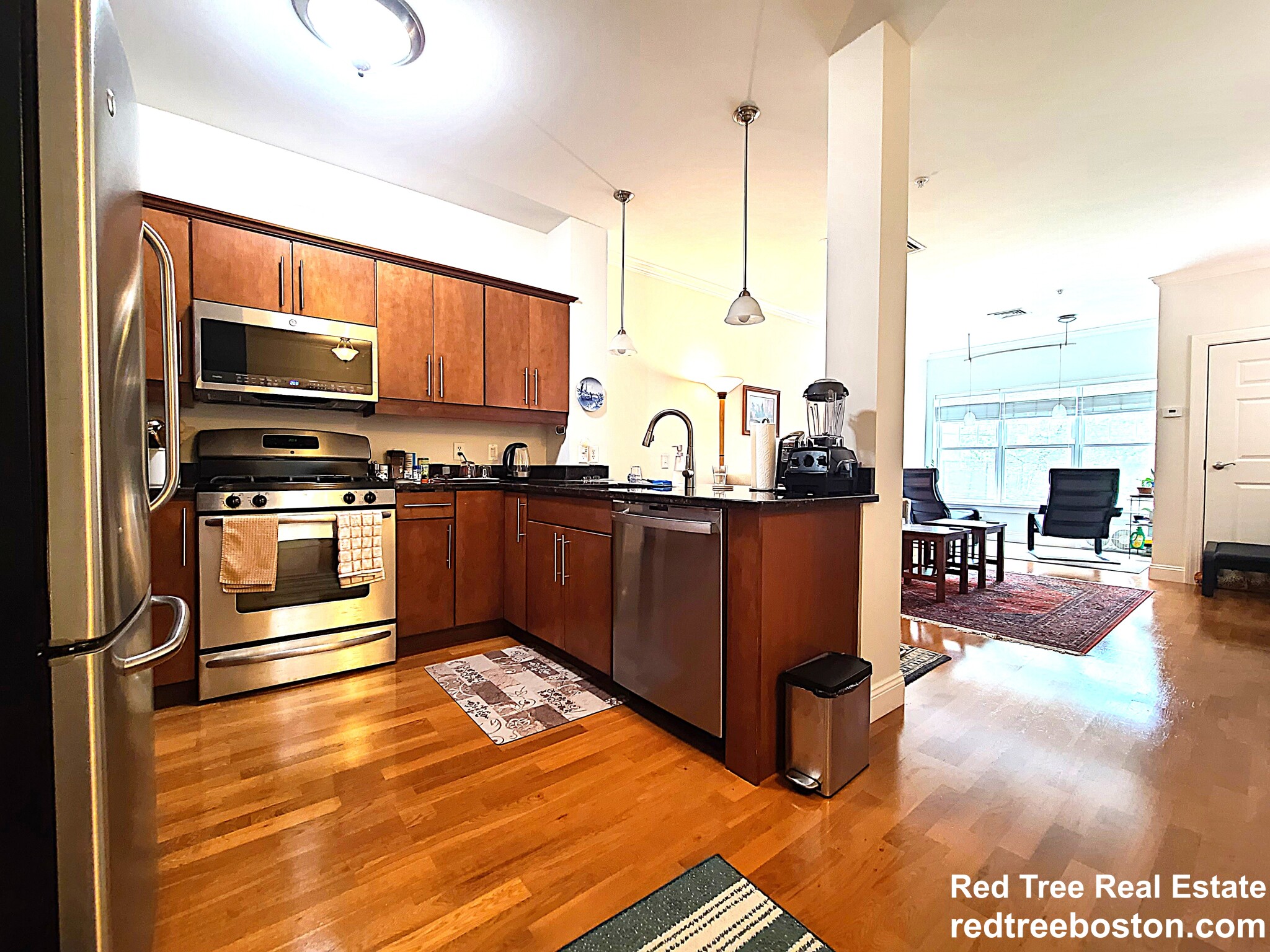 35 Commonwealth Ave, Chestnut Hill