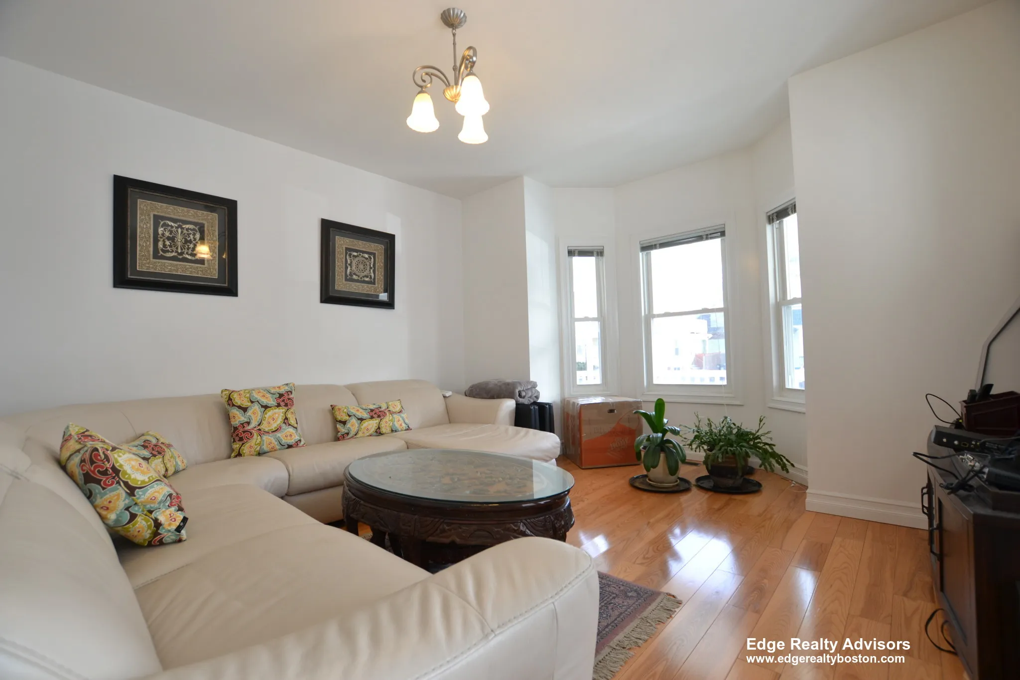 12 Mansfield St, Allston