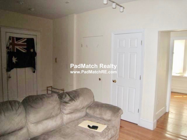 322 Saint Paul St, North Brookline