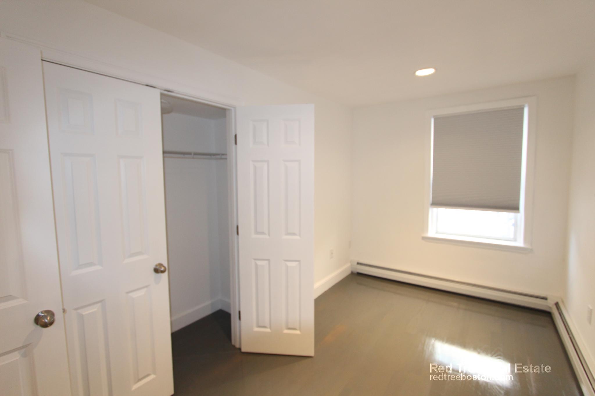 127 Saint Botolph St, Back Bay