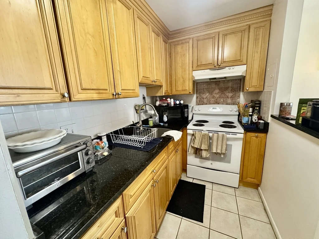 2 Larose Pl, Brighton