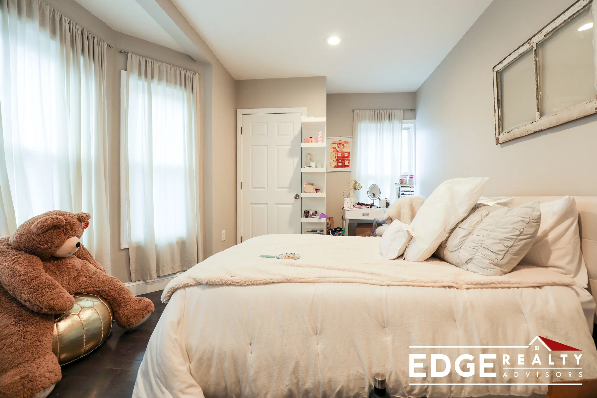 77 Linden St, Brighton