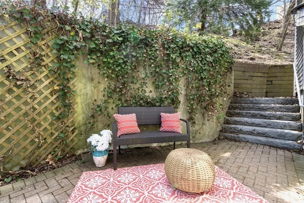 43 N Mead St, Charlestown