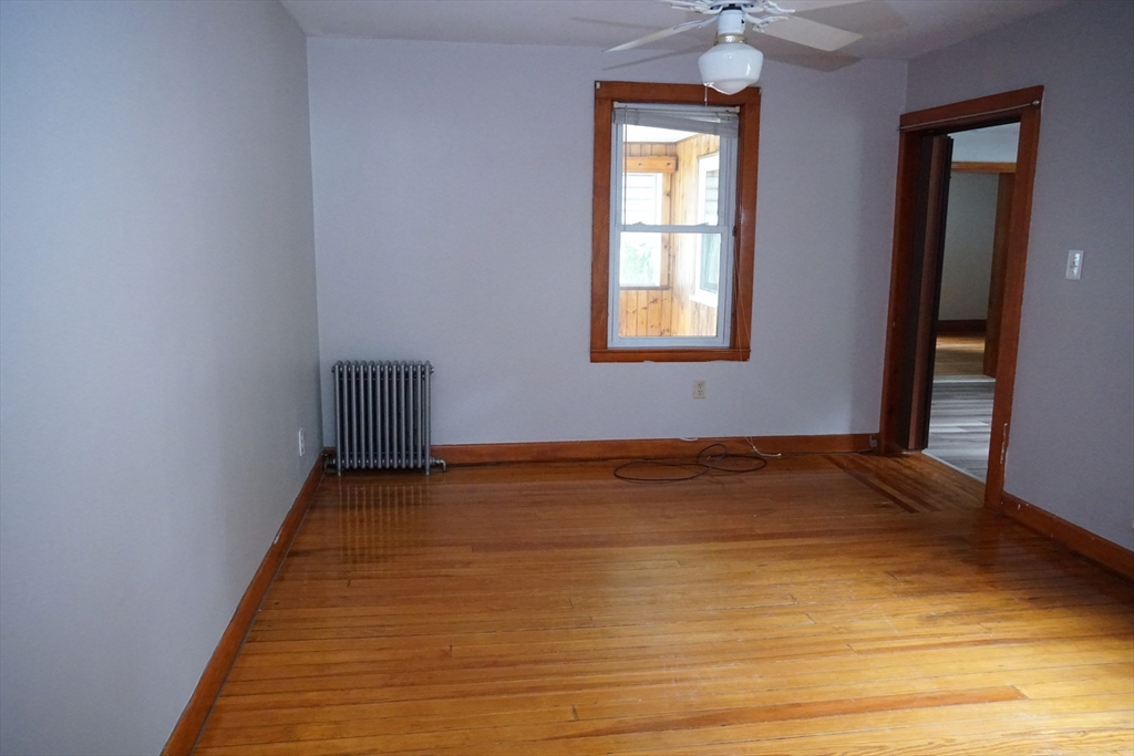 20 Bolton Pl, Bridgewater