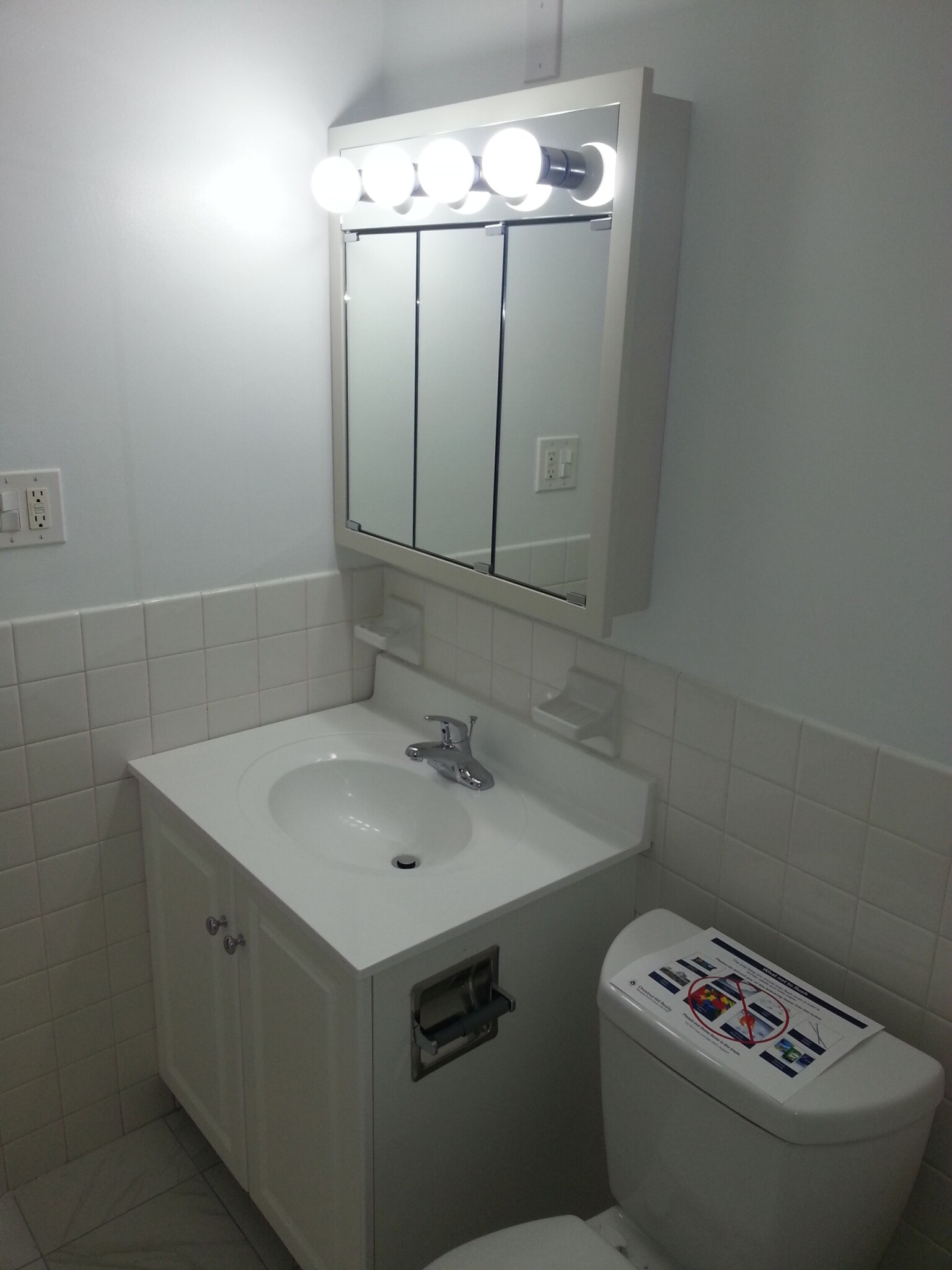 126 Plymouth Dr, Norwood