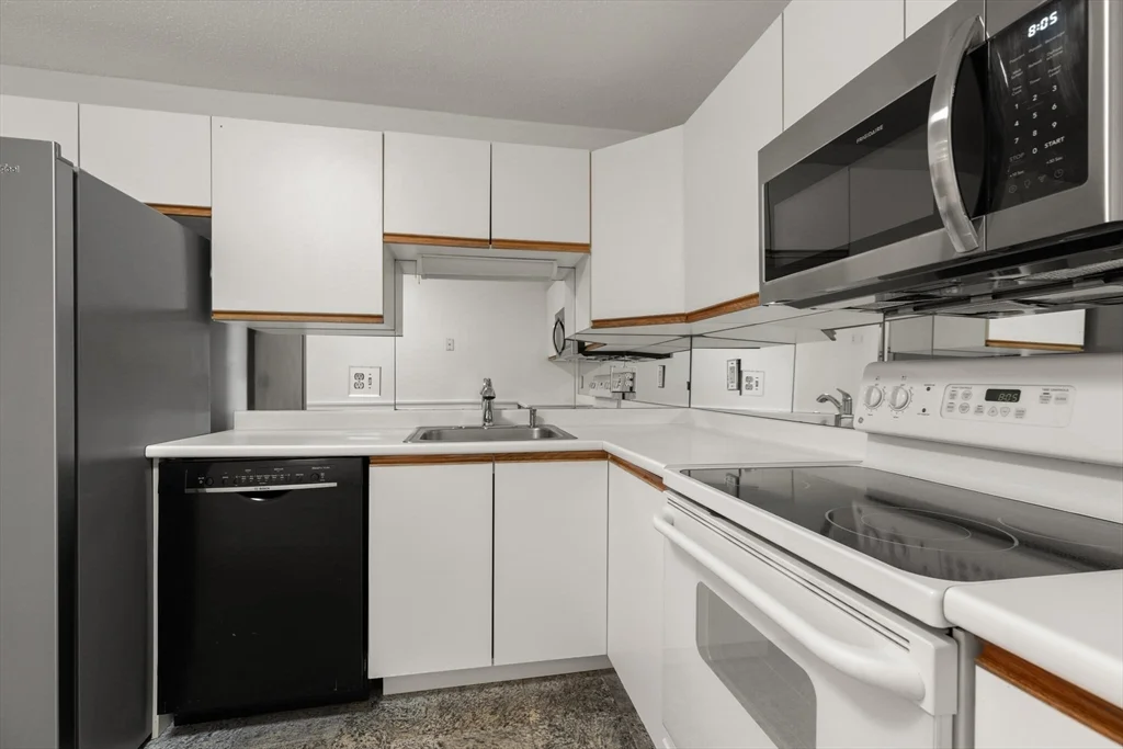 3920 Mystic Valley Pkwa, Medford