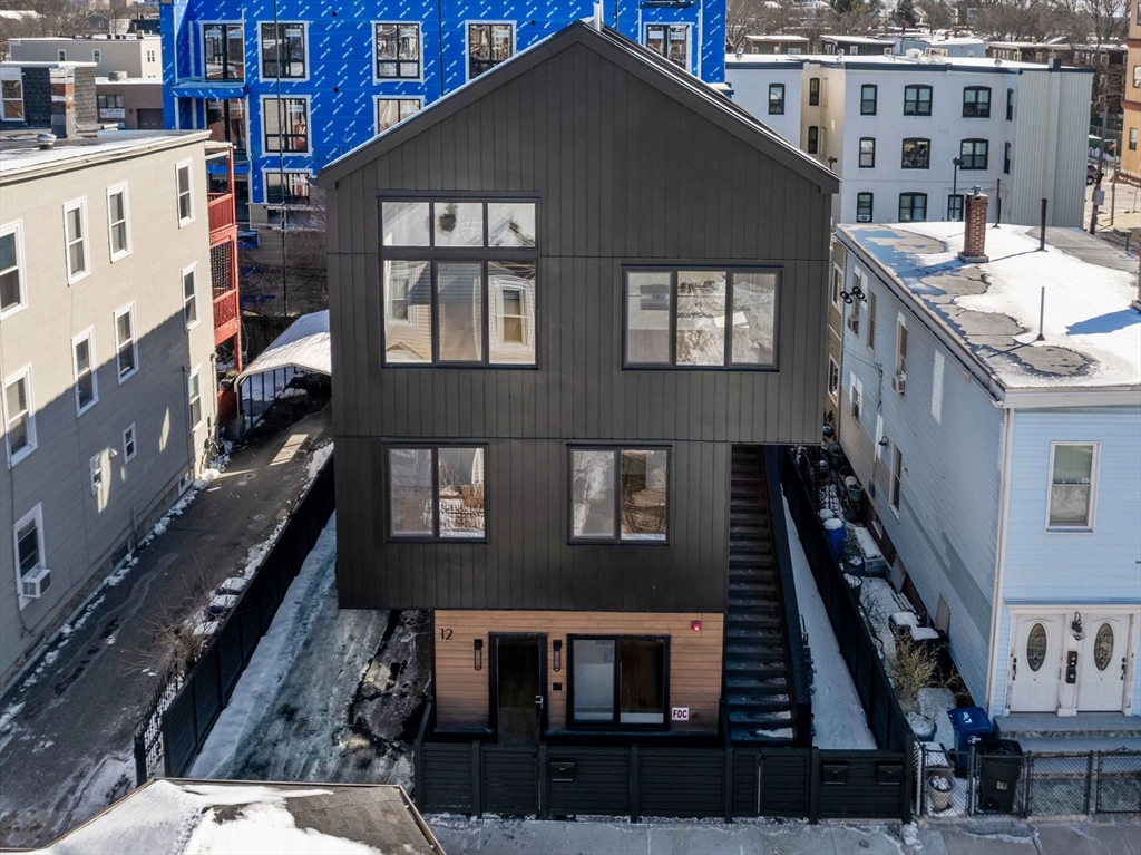 12 Deer St, Dorchester