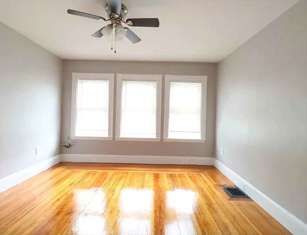 67 Tonawanda St, Dorchester