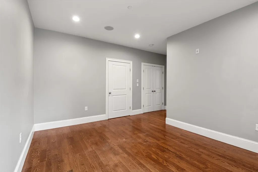 360 West 2nd St, South Boston