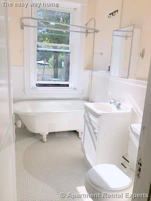 72 Kirkland St, Harvard Square