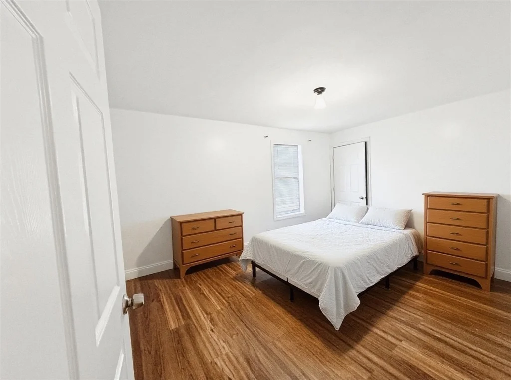 178 Bates Rd, Brockton