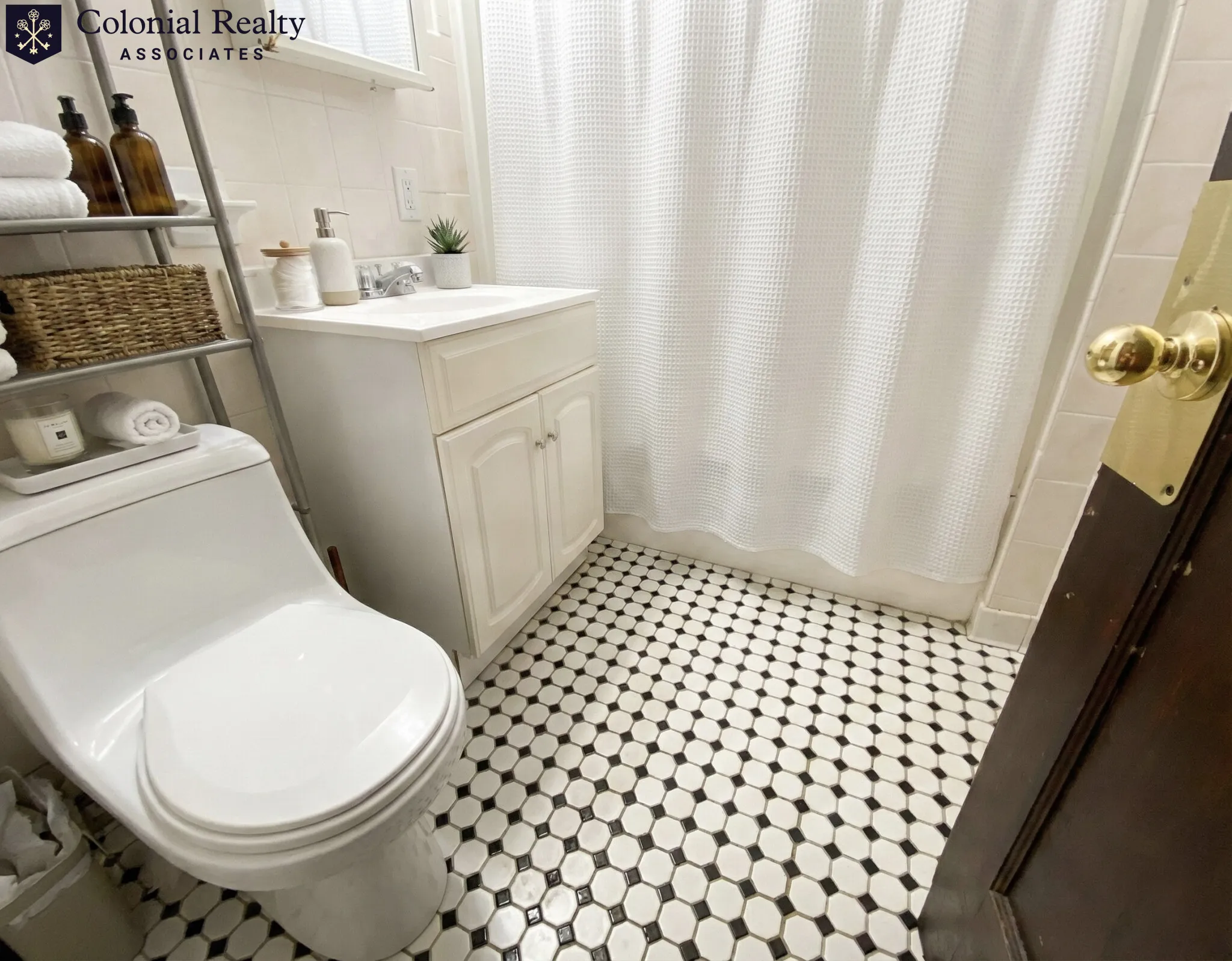 322 Saint Paul St, North Brookline