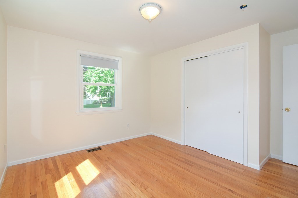 33 Robin Rd, Westborough