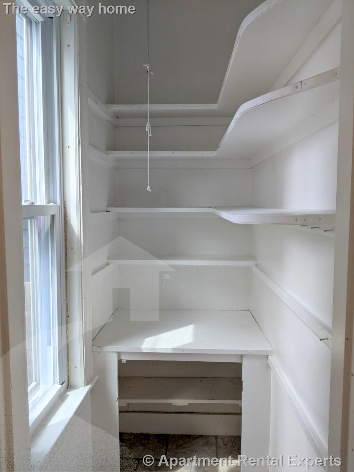 20 Mossland St, Porter Square