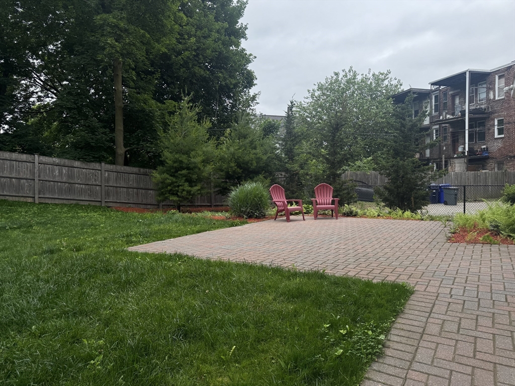 41 Woodville St, Roxbury