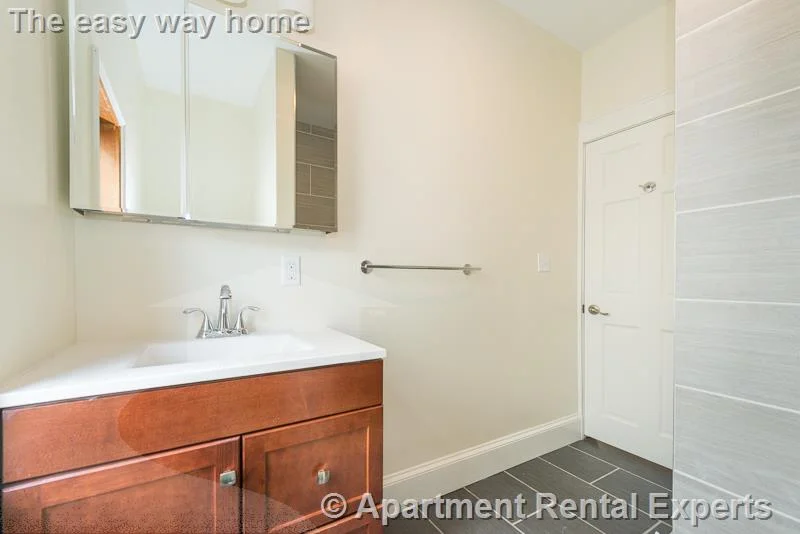 299-301 Alewife Brook Pkwy, Tufts