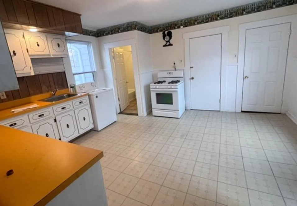 543 Broadway, South Medford