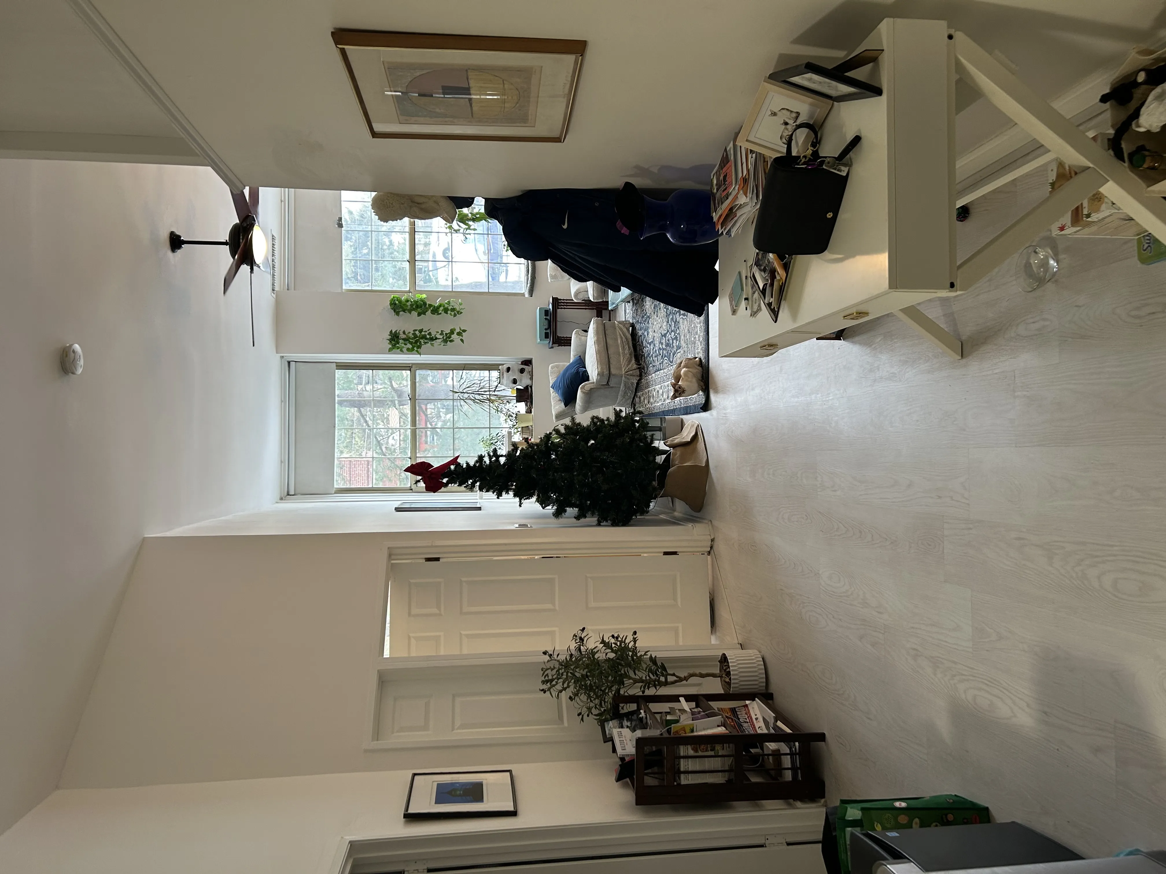 48 Forest St, Medford