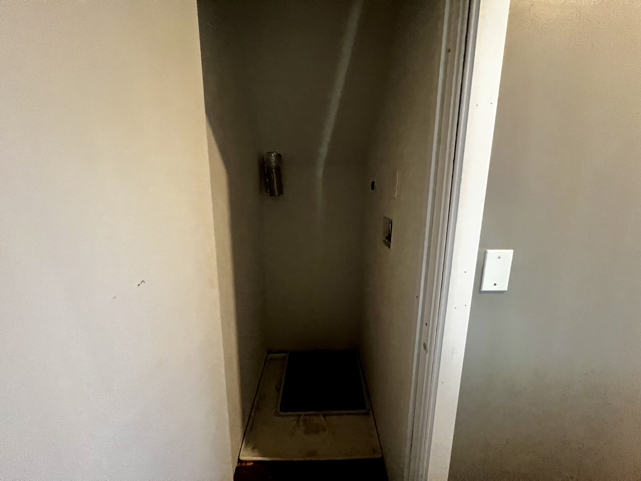 1509 Turnpike St, North Stoughton