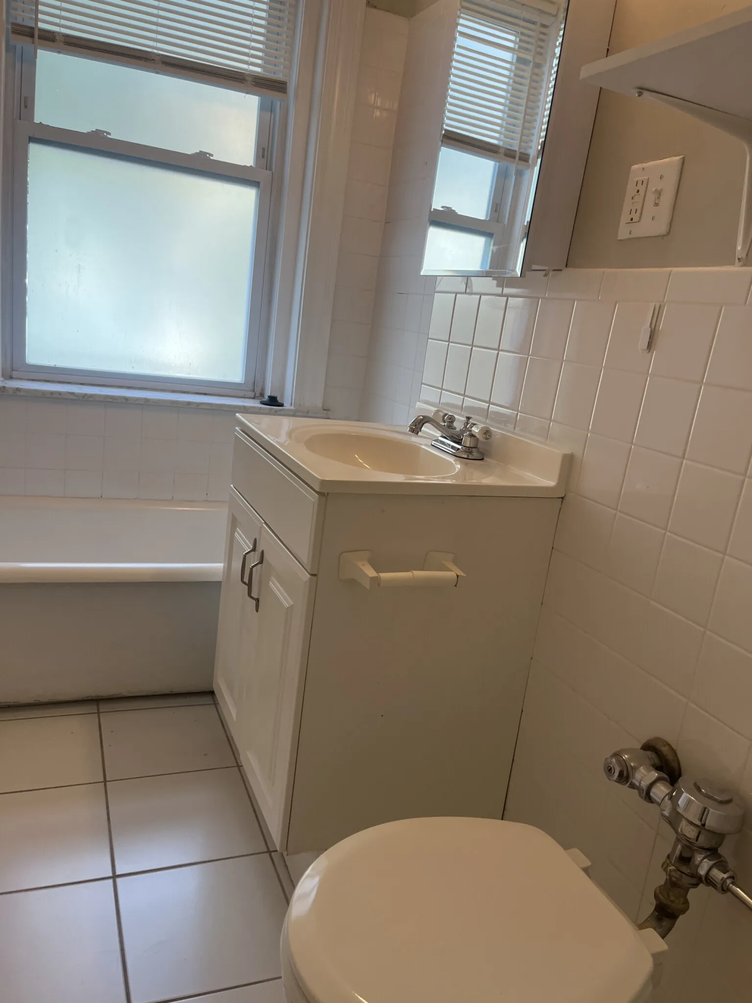 1 Gray St, Neighborhood Nine