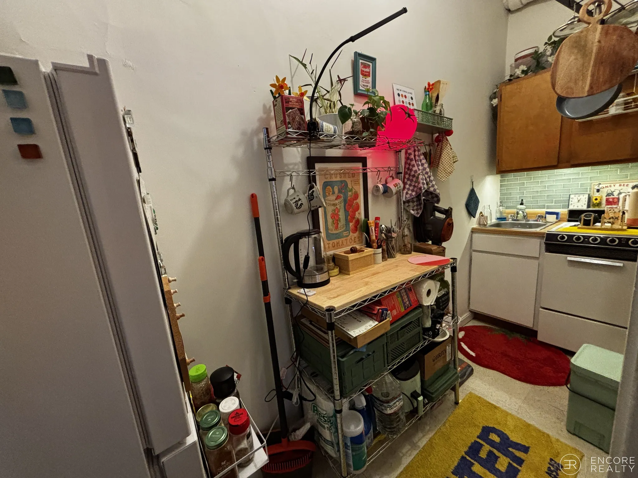 16 Davis Ave, Emerson Gardens