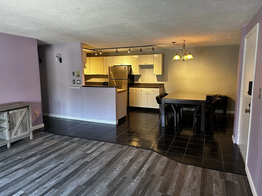 685 Oak St, Brockton