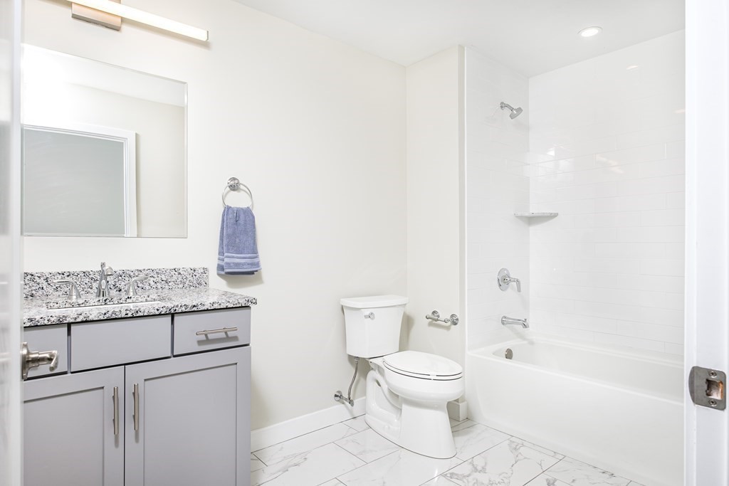 450 American Legion Highway, Revere