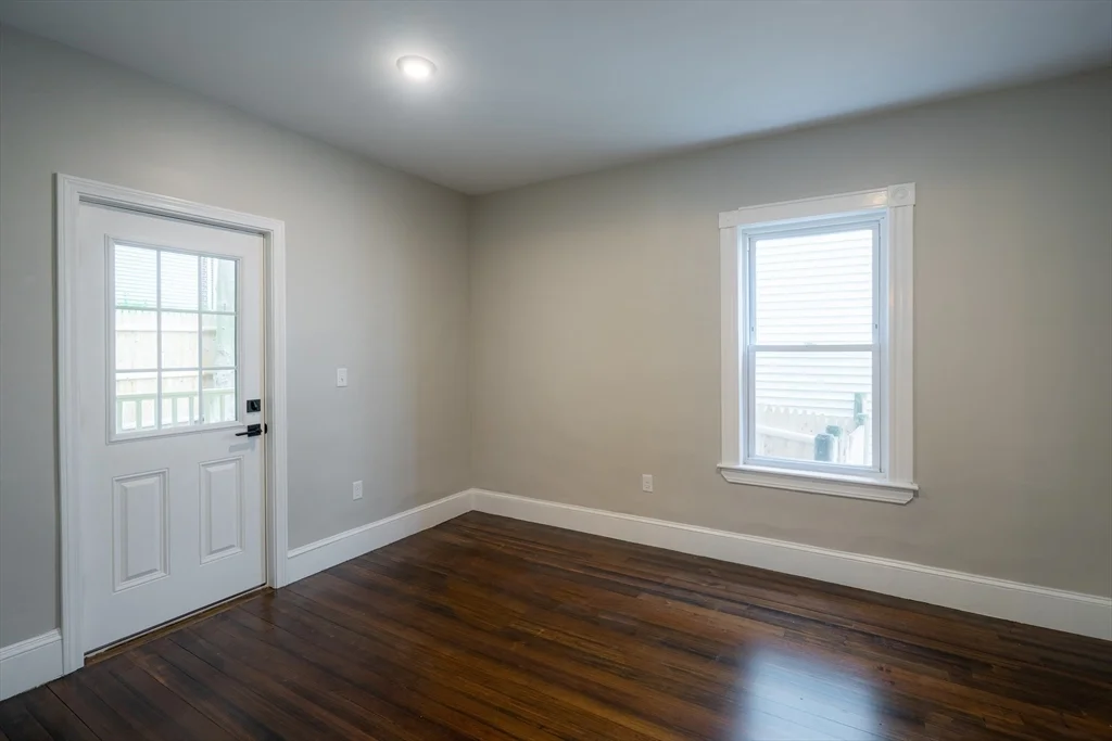101 Draper St, Dorchester