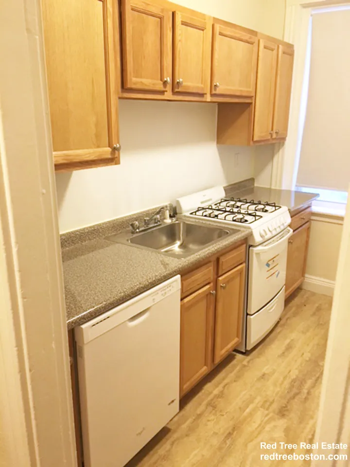 1687 Commonwealth Ave, Brighton