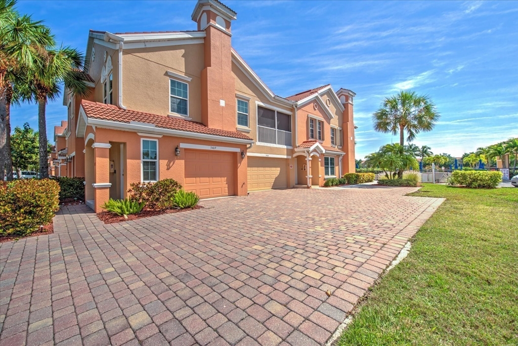 1757 Concordia Lake Circle, Cape Coral