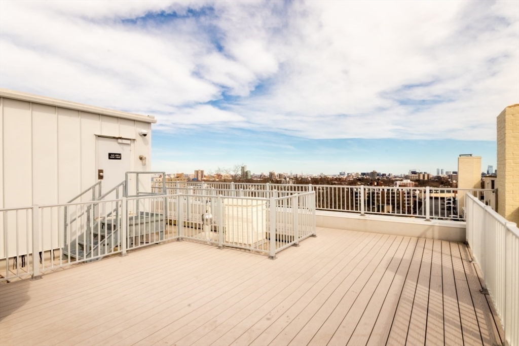 1450 Beacon St, Boston