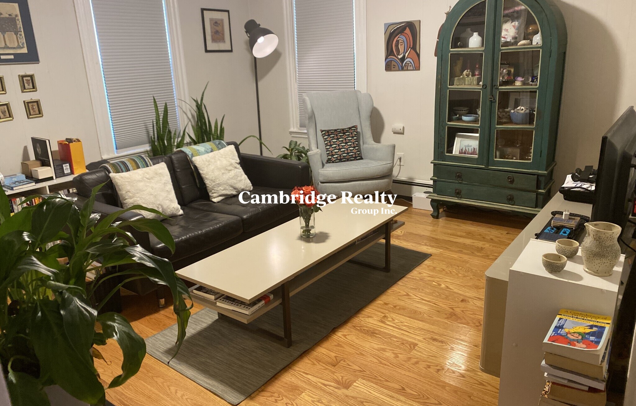 27 Pinckney St, East Somerville