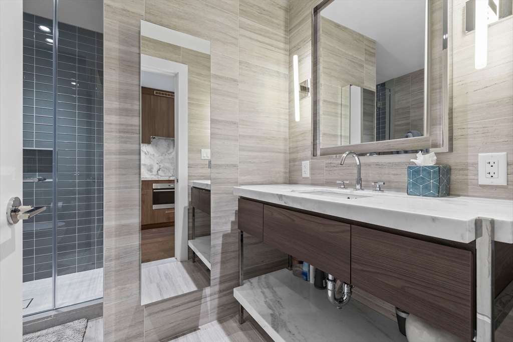 430 Stuart St, Back Bay