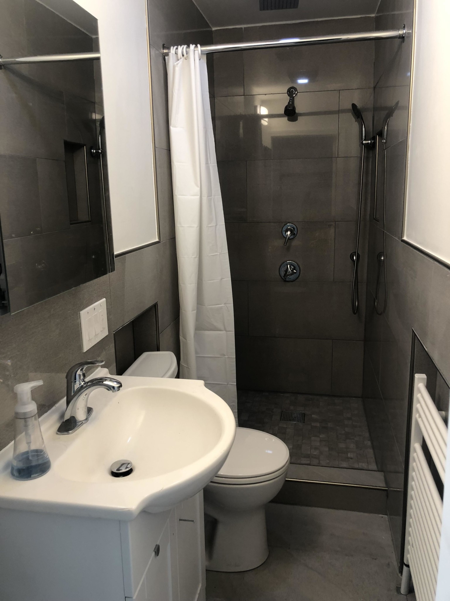 254 Windsor St, The Port