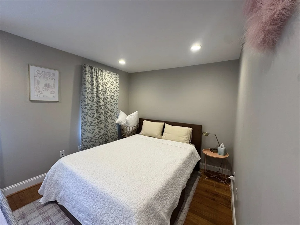 522 E Third St, South Boston
